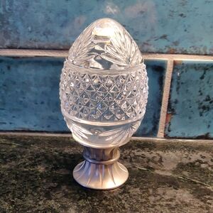 Crystal Egg-Shaped Decorative Piece